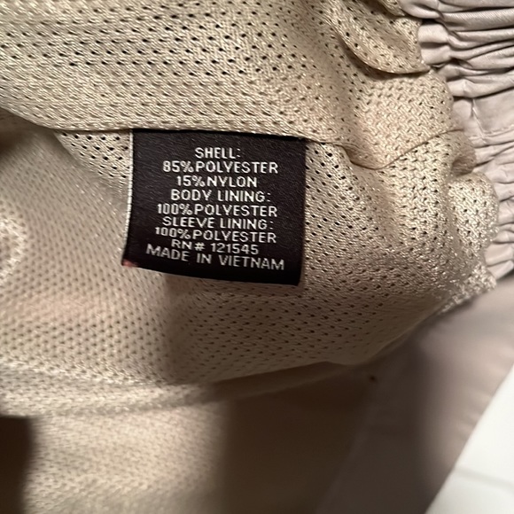 Mens London Fog lightweight jacket. Medium. - Picture 4 of 7